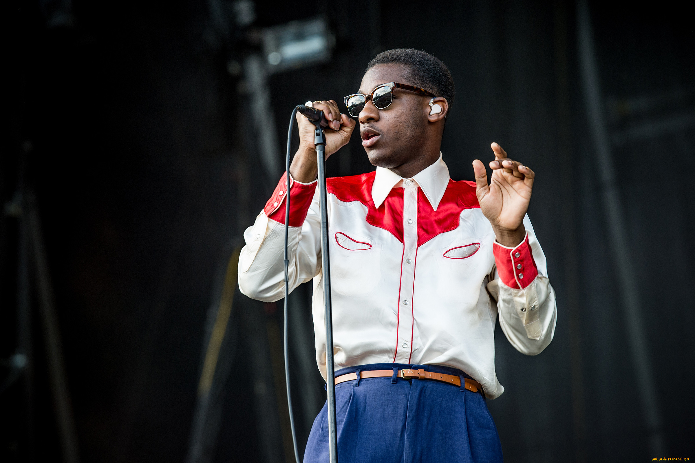 , leon bridges, leon, bridges